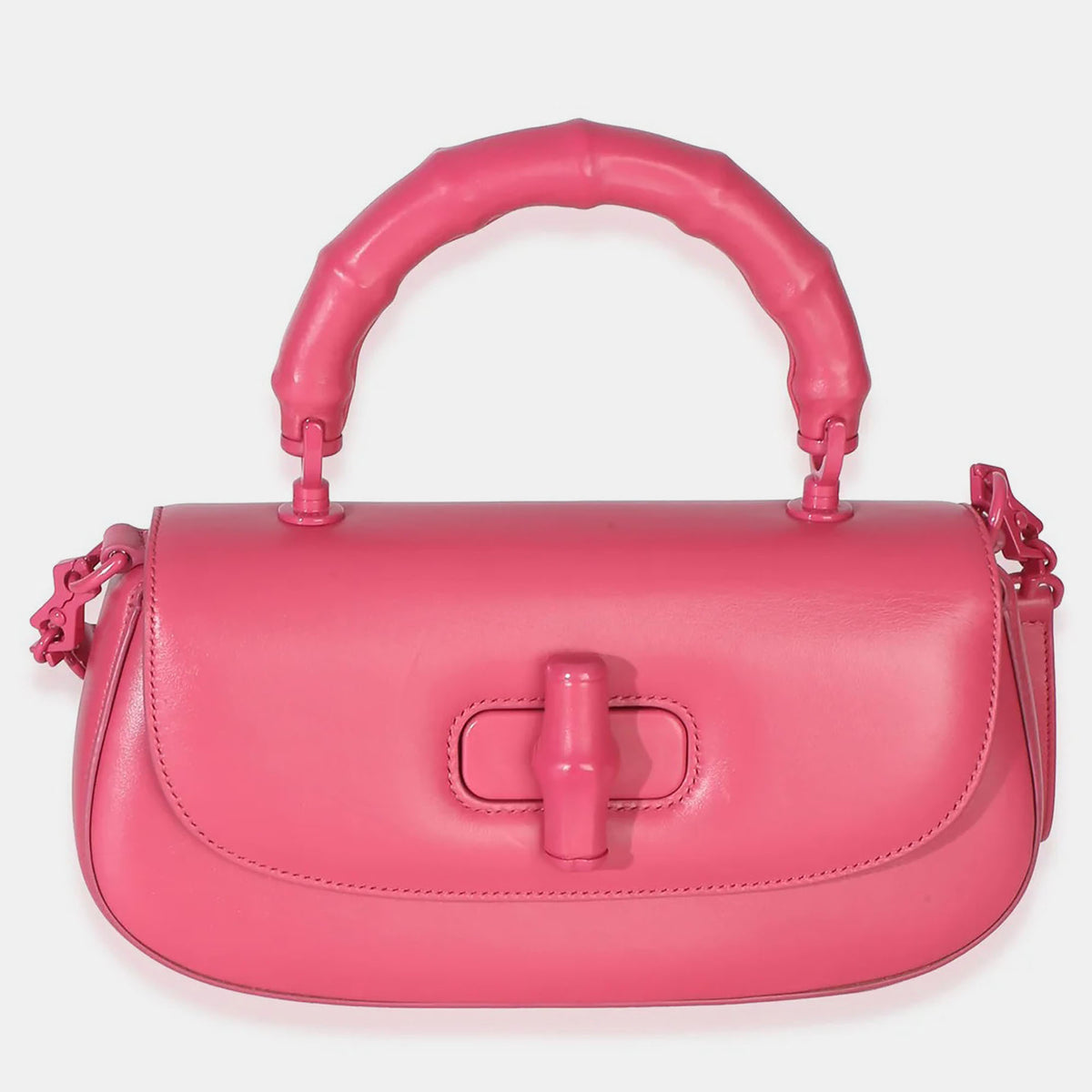 Gucci src:http://cdn.theluxurycloset.com/uploads/products/full/luxury-women-gucci-used-handbags-p1431907-006.jpg