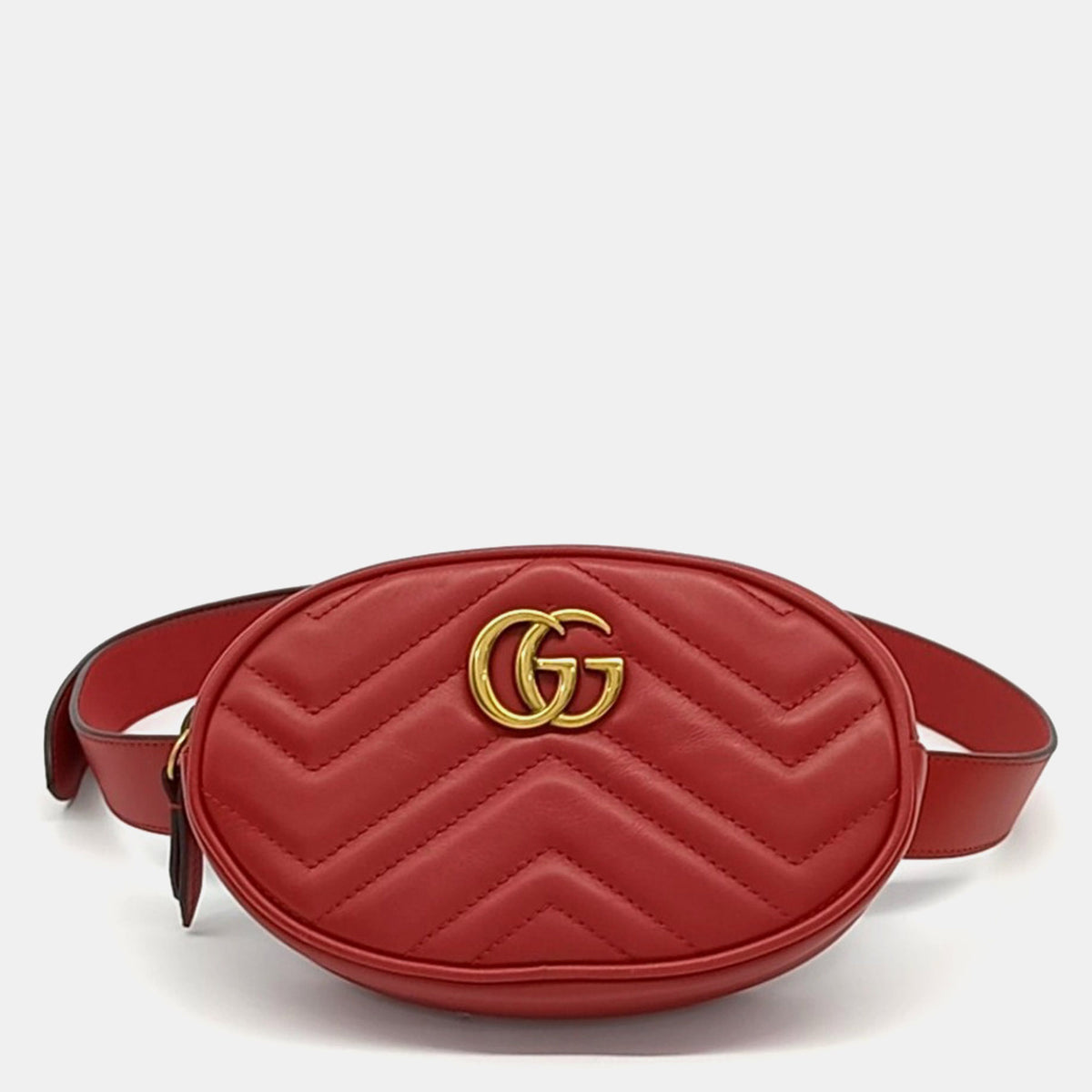 Gucci src:http://cdn.theluxurycloset.com/uploads/products/full/luxury-women-gucci-used-handbags-p1432515-003.jpg
