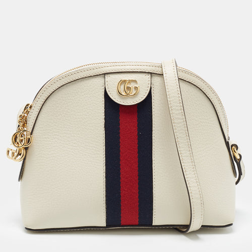 src:http://cdn.theluxurycloset.com/uploads/products/full/luxury-women-gucci-used-handbags-p1452560-001.jpg