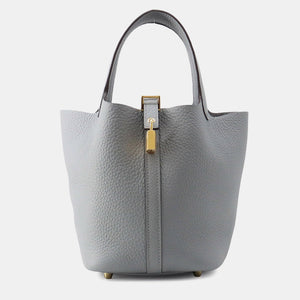src:http://cdn.theluxurycloset.com/uploads/products/full/luxury-women-hermes-new-handbags-p1444582-001.jpg