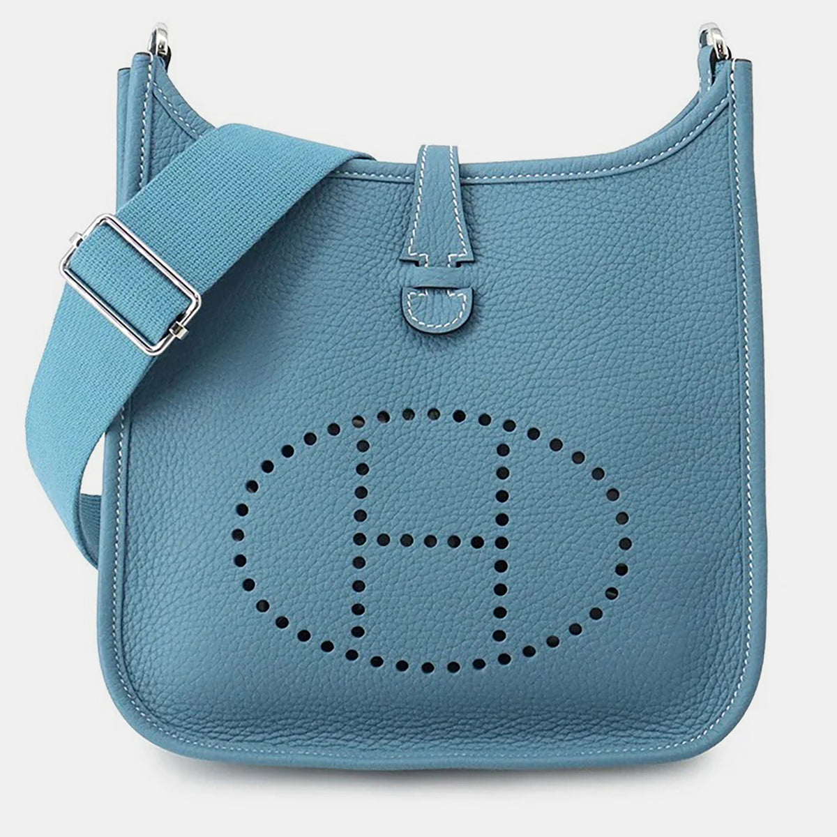 Hermès src:http://cdn.theluxurycloset.com/uploads/products/full/luxury-women-hermes-new-handbags-p1448933-003.jpg