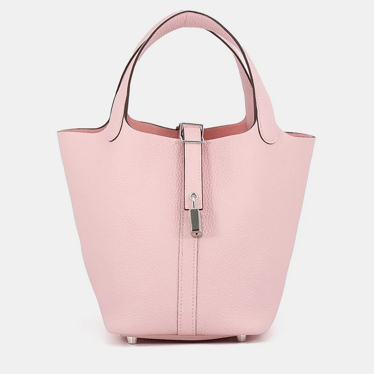 Hermès src:http://cdn.theluxurycloset.com/uploads/products/full/luxury-women-hermes-new-handbags-p1453019-003.jpg