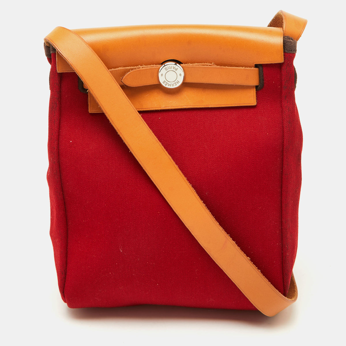 Hermès src:http://cdn.theluxurycloset.com/uploads/products/full/luxury-women-hermes-used-handbags-p1085405-001.jpg