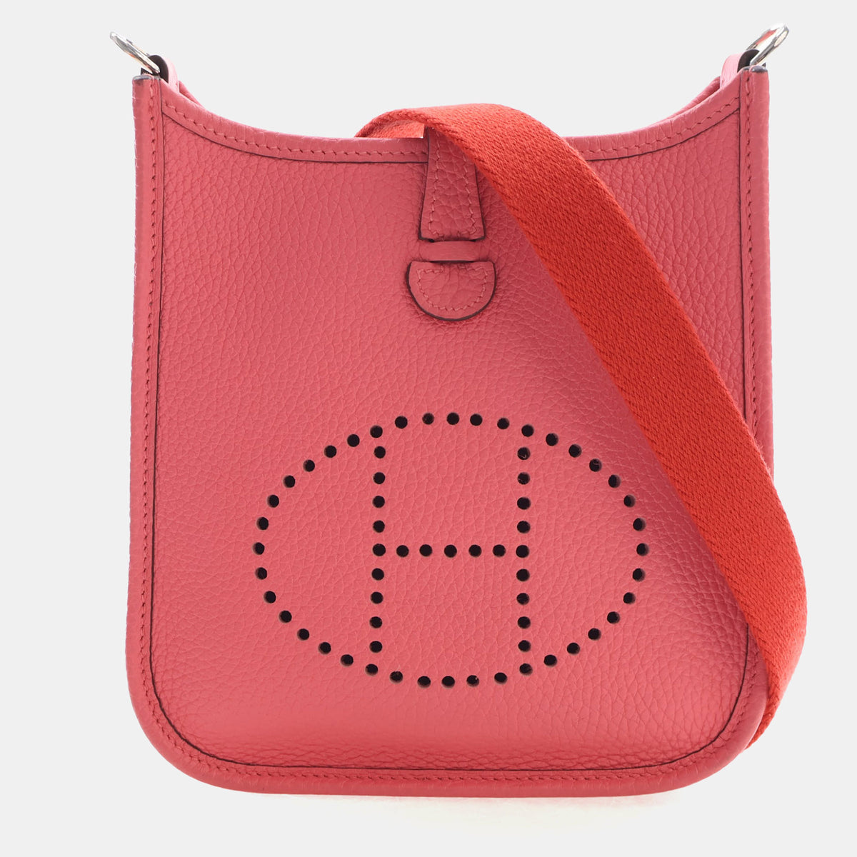 Hermès src:http://cdn.theluxurycloset.com/uploads/products/full/luxury-women-hermes-used-handbags-p1366827-012.jpg