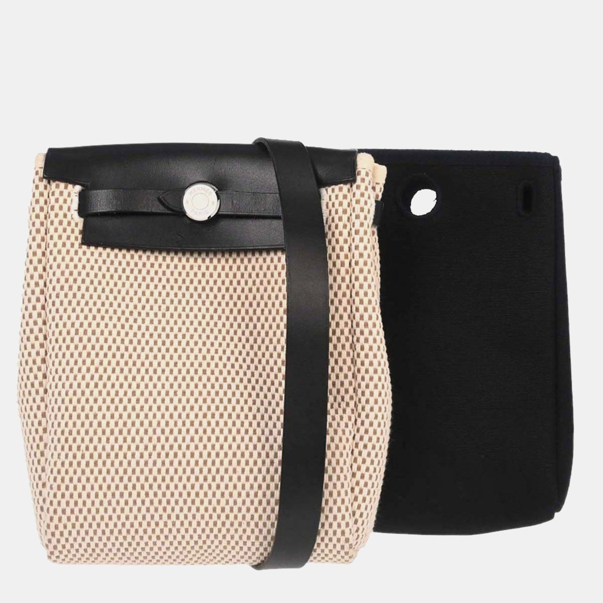Hermès src:http://cdn.theluxurycloset.com/uploads/products/full/luxury-women-hermes-used-handbags-p1382330-023.jpg