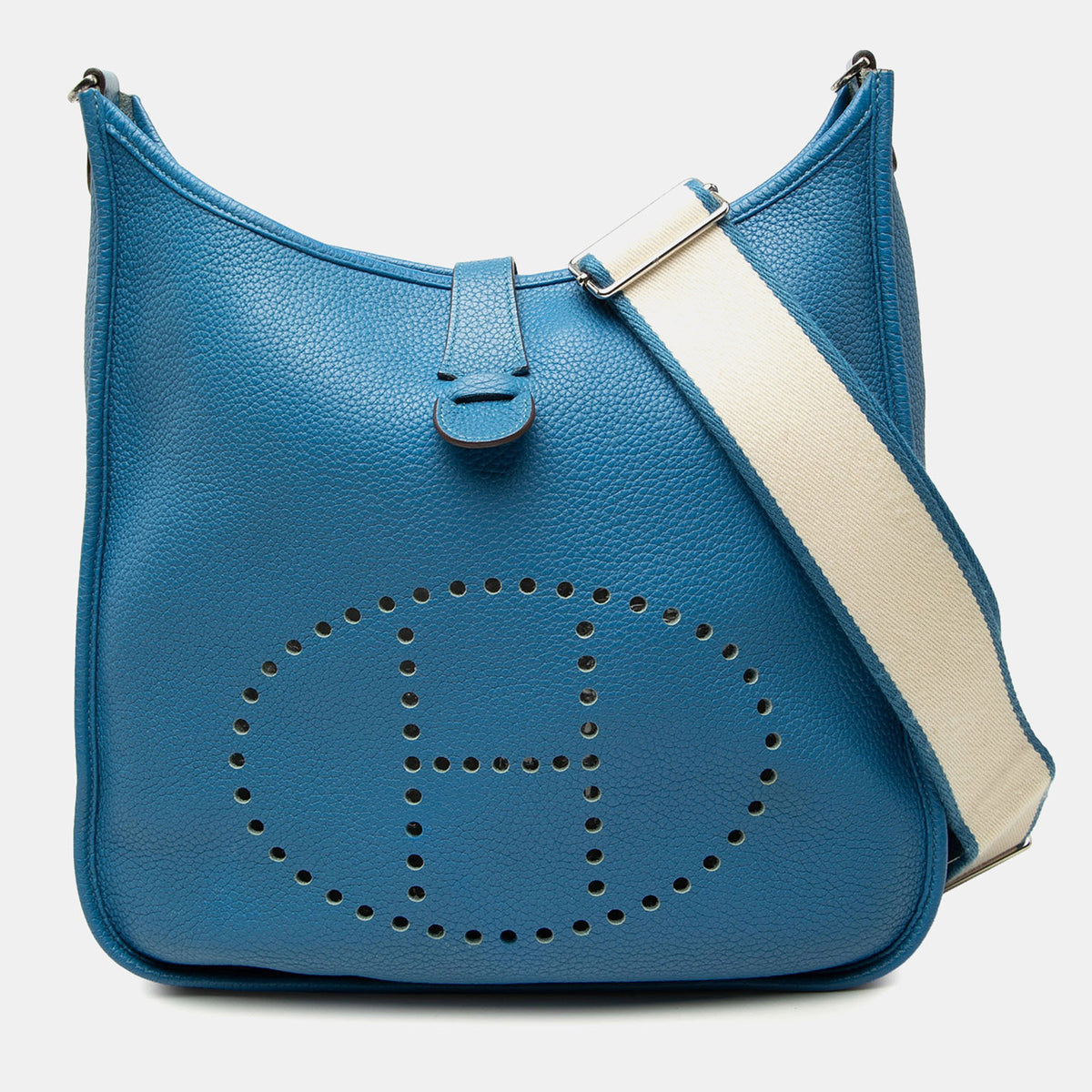 Hermès src:http://cdn.theluxurycloset.com/uploads/products/full/luxury-women-hermes-used-handbags-p1382803-004.jpg