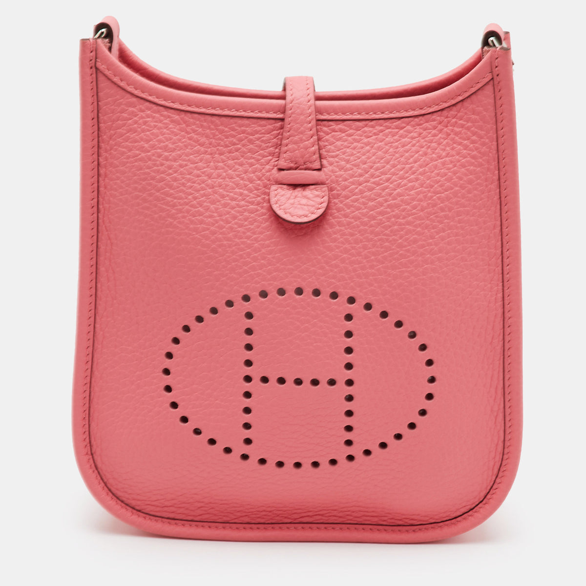Hermès src:http://cdn.theluxurycloset.com/uploads/products/full/luxury-women-hermes-used-handbags-p1387656-001.jpg