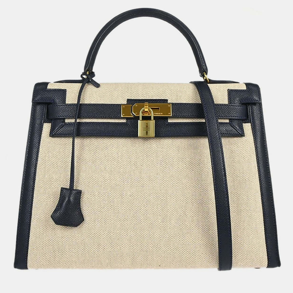 Hermès src:http://cdn.theluxurycloset.com/uploads/products/full/luxury-women-hermes-used-handbags-p1402547-011.jpg
