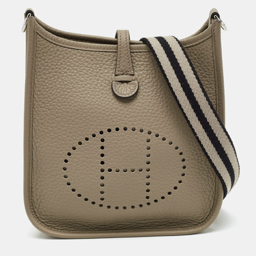 src:http://cdn.theluxurycloset.com/uploads/products/full/luxury-women-hermes-used-handbags-p1404982-001.jpg
