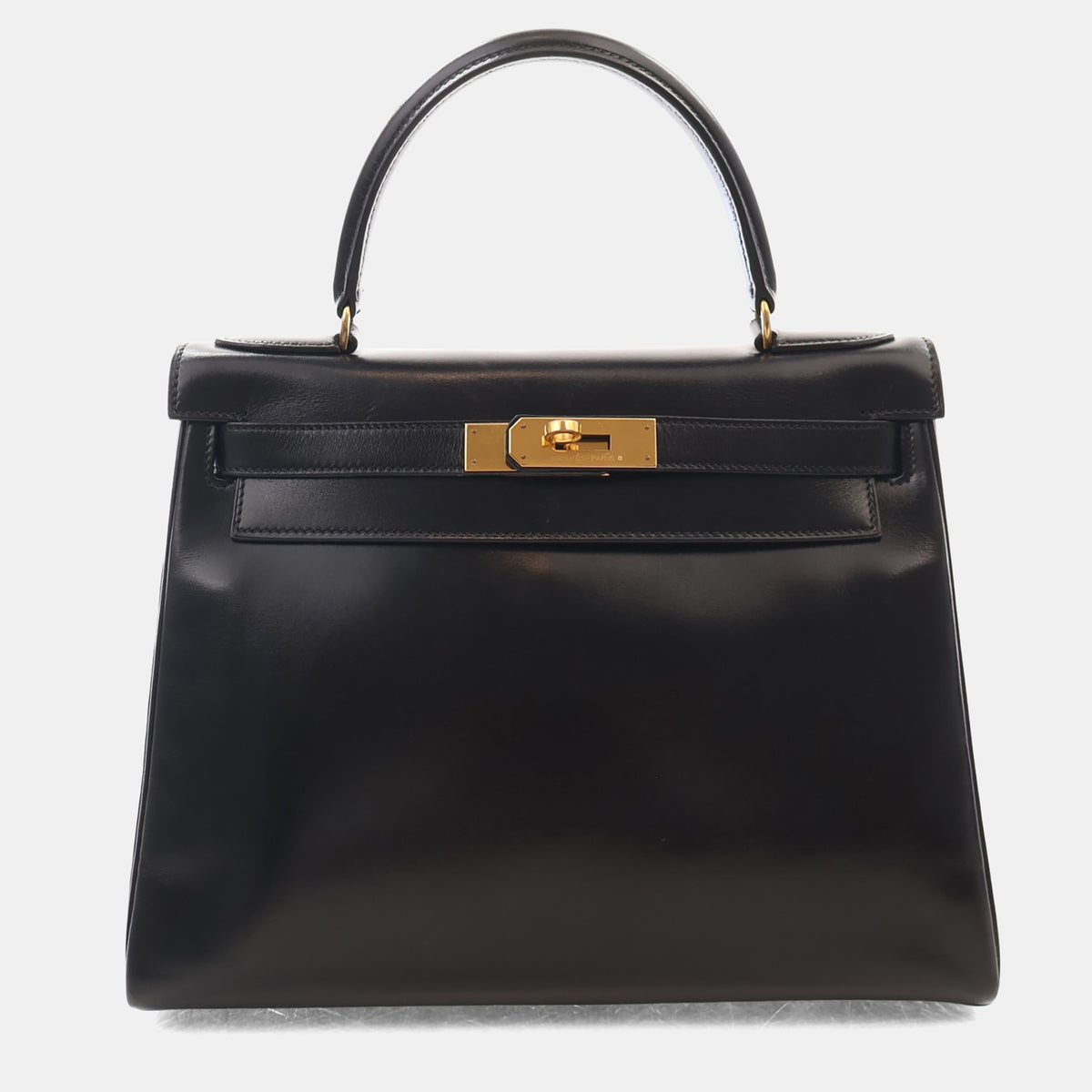 Hermès src:http://cdn.theluxurycloset.com/uploads/products/full/luxury-women-hermes-used-handbags-p1445345-011.jpg