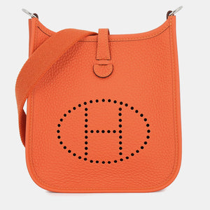 src:http://cdn.theluxurycloset.com/uploads/products/full/luxury-women-hermes-used-handbags-p1453104-009.jpg