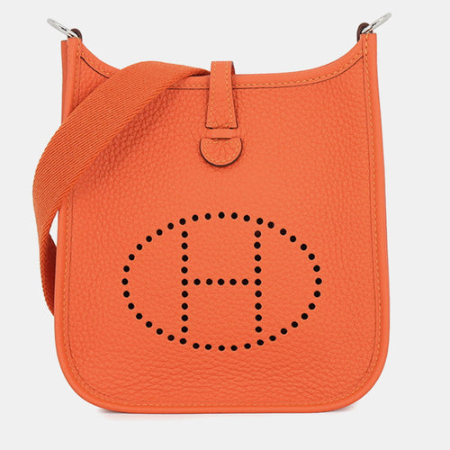 src:http://cdn.theluxurycloset.com/uploads/products/full/luxury-women-hermes-used-handbags-p1453104-009.jpg