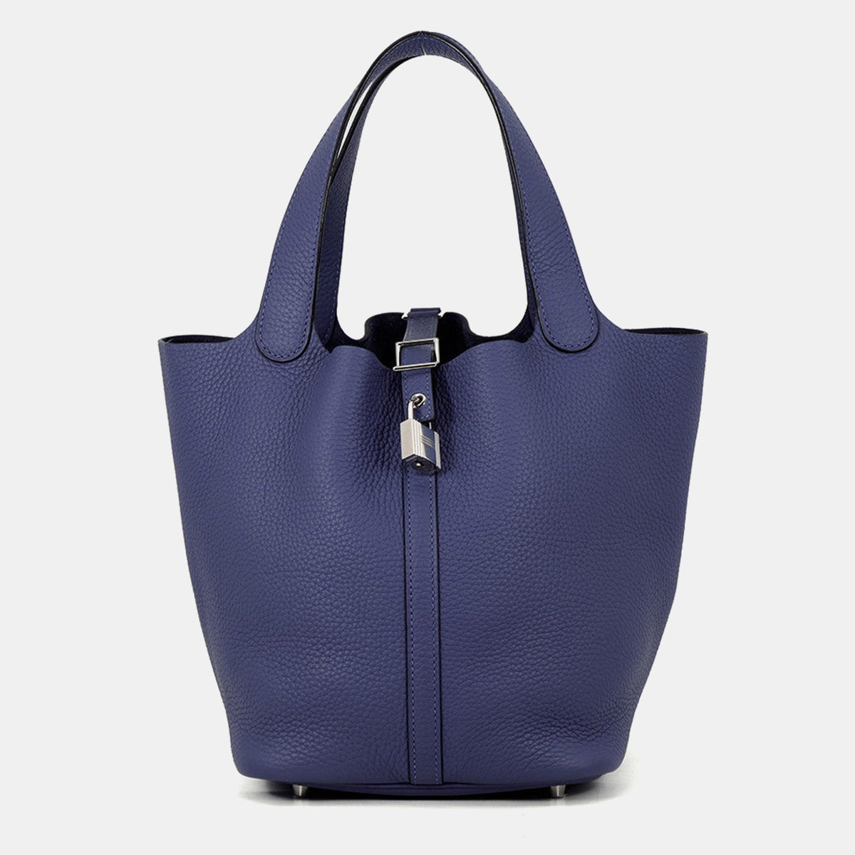 Hermès src:http://cdn.theluxurycloset.com/uploads/products/full/luxury-women-hermes-used-handbags-p1453105-012.jpg