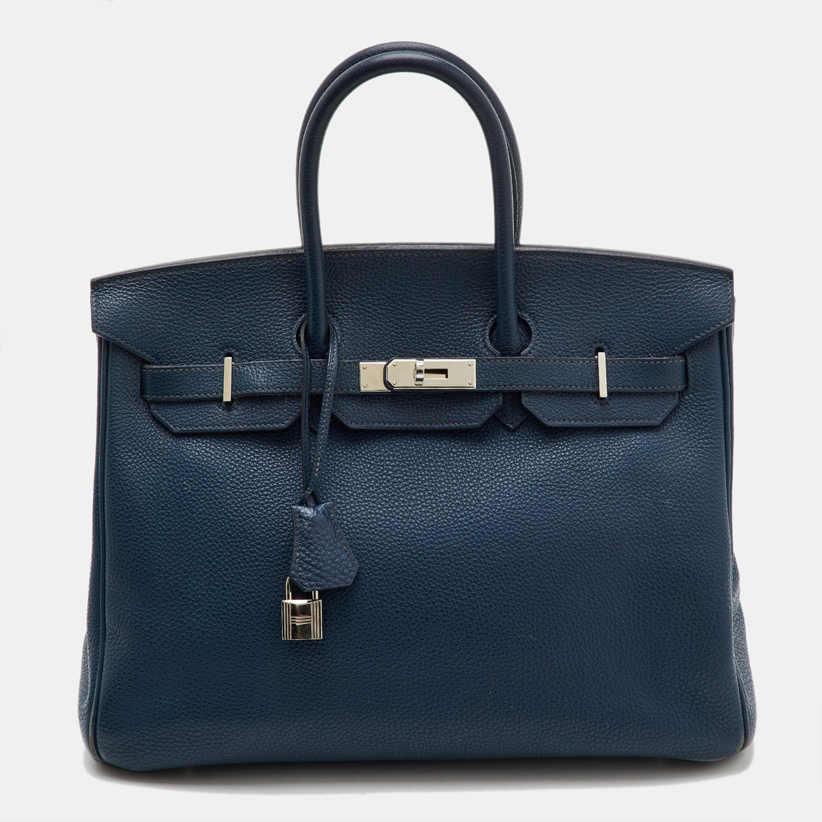 Hermès src:http://cdn.theluxurycloset.com/uploads/products/full/luxury-women-hermes-used-handbags-p1453987-001.jpg