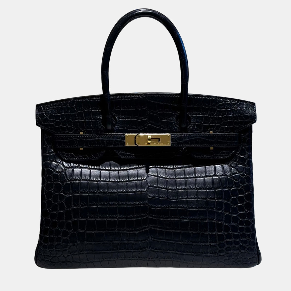 Hermès src:http://cdn.theluxurycloset.com/uploads/products/full/luxury-women-hermes-used-handbags-p1455005-001.jpg