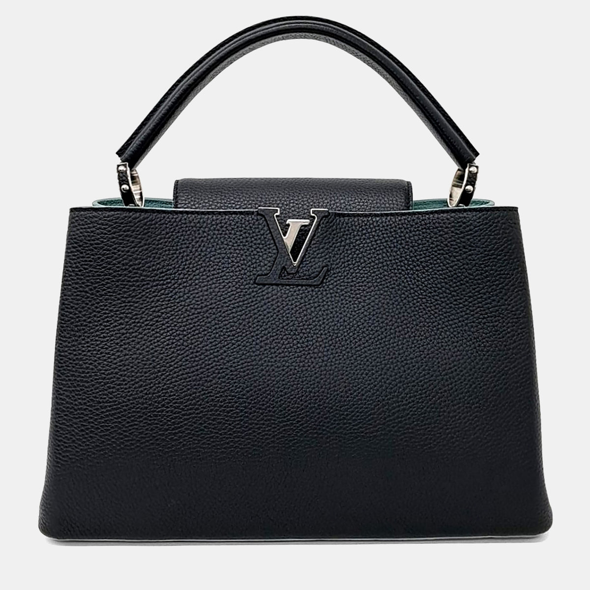 Louis Vuitton src:http://cdn.theluxurycloset.com/uploads/products/full/luxury-women-louis-vuitton-used-handbags-p1260966-004.jpg