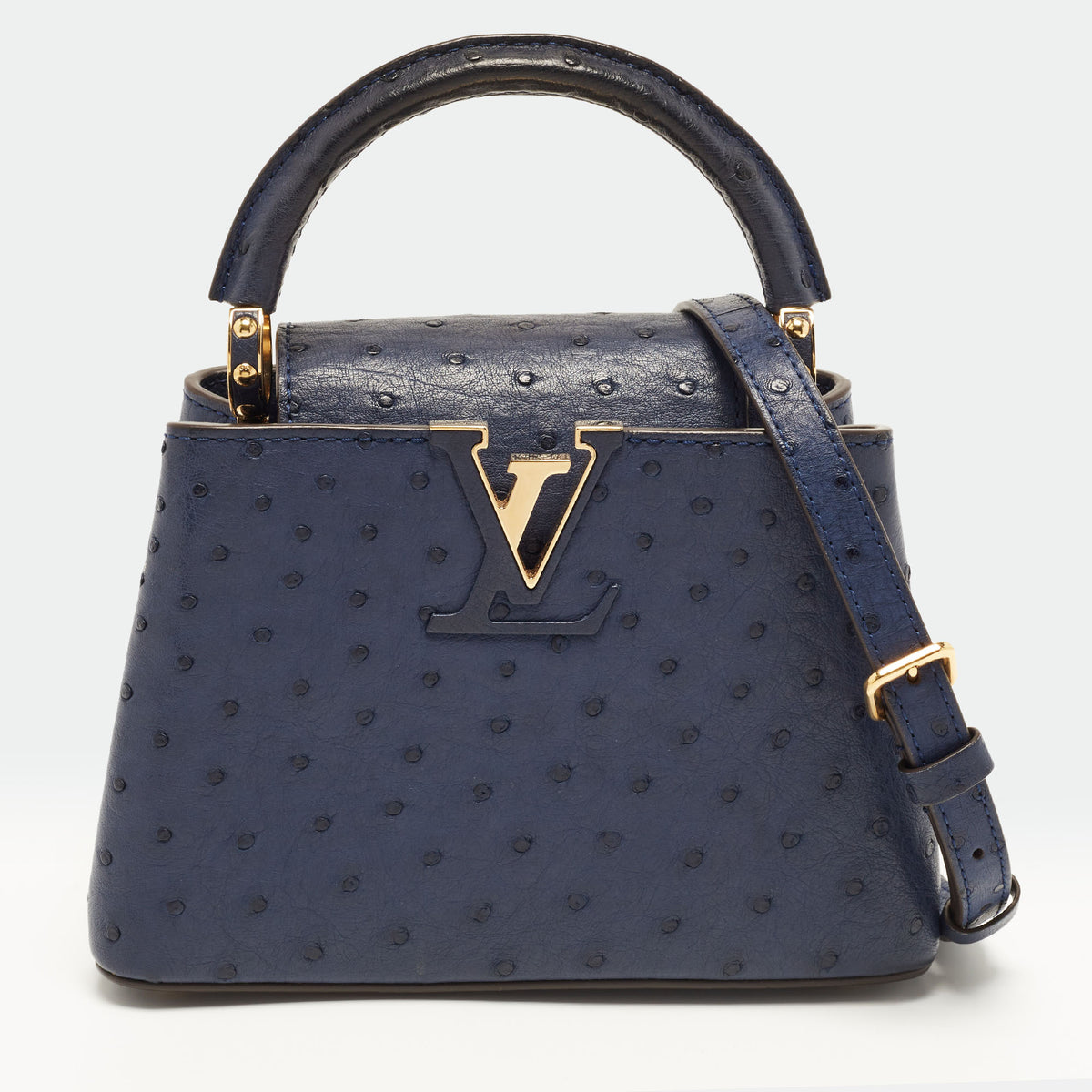 Louis Vuitton src:http://cdn.theluxurycloset.com/uploads/products/full/luxury-women-louis-vuitton-used-handbags-p1366410-001.jpg