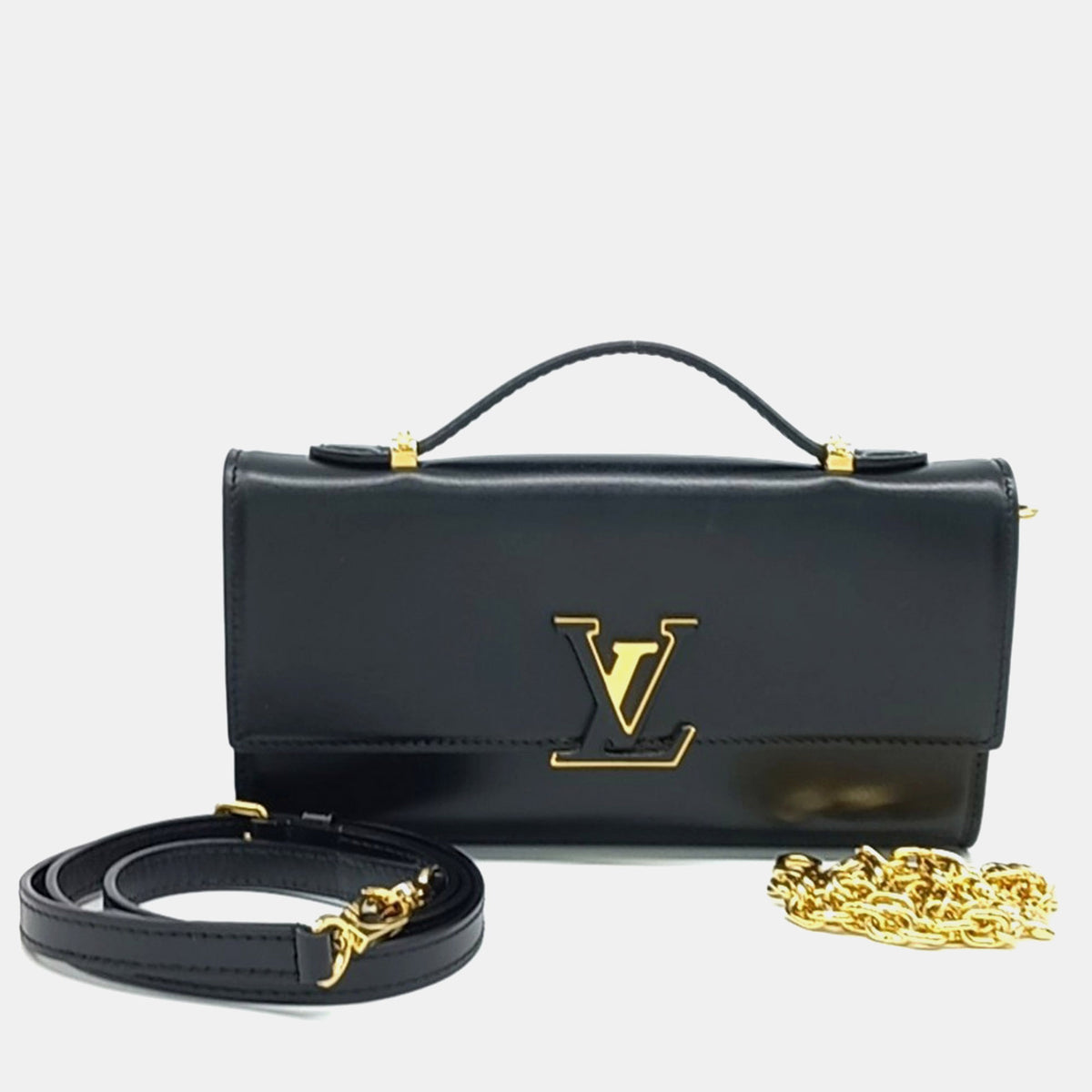 Louis Vuitton src:http://cdn.theluxurycloset.com/uploads/products/full/luxury-women-louis-vuitton-used-handbags-p1417885-005.jpg