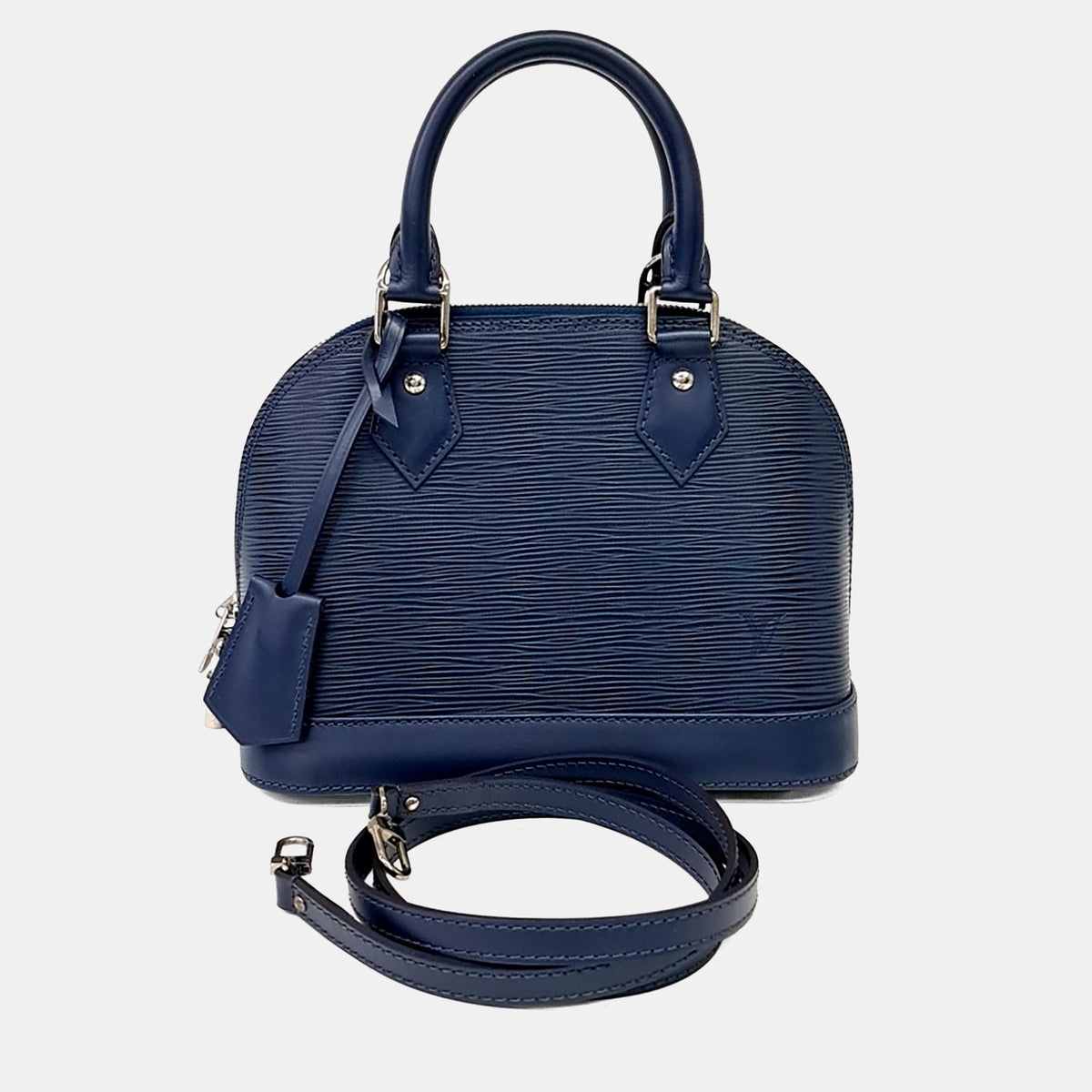 Louis Vuitton src:http://cdn.theluxurycloset.com/uploads/products/full/luxury-women-louis-vuitton-used-handbags-p1443730-002.jpg