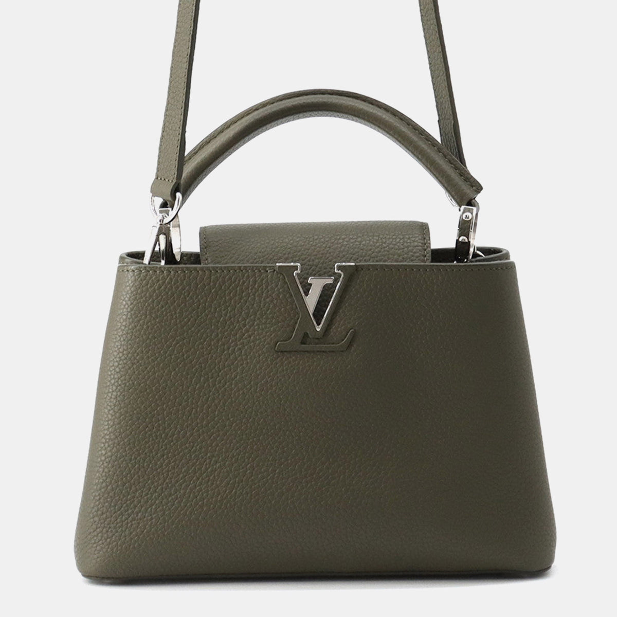 Louis Vuitton src:http://cdn.theluxurycloset.com/uploads/products/full/luxury-women-louis-vuitton-used-handbags-p1449076-017.jpg