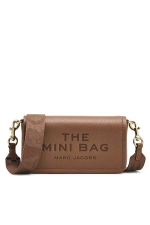 src:https://cdn.drestige.com/prodotti/2s4smn080s02212/marc-jacobs-borse-camel-ai26.jpg