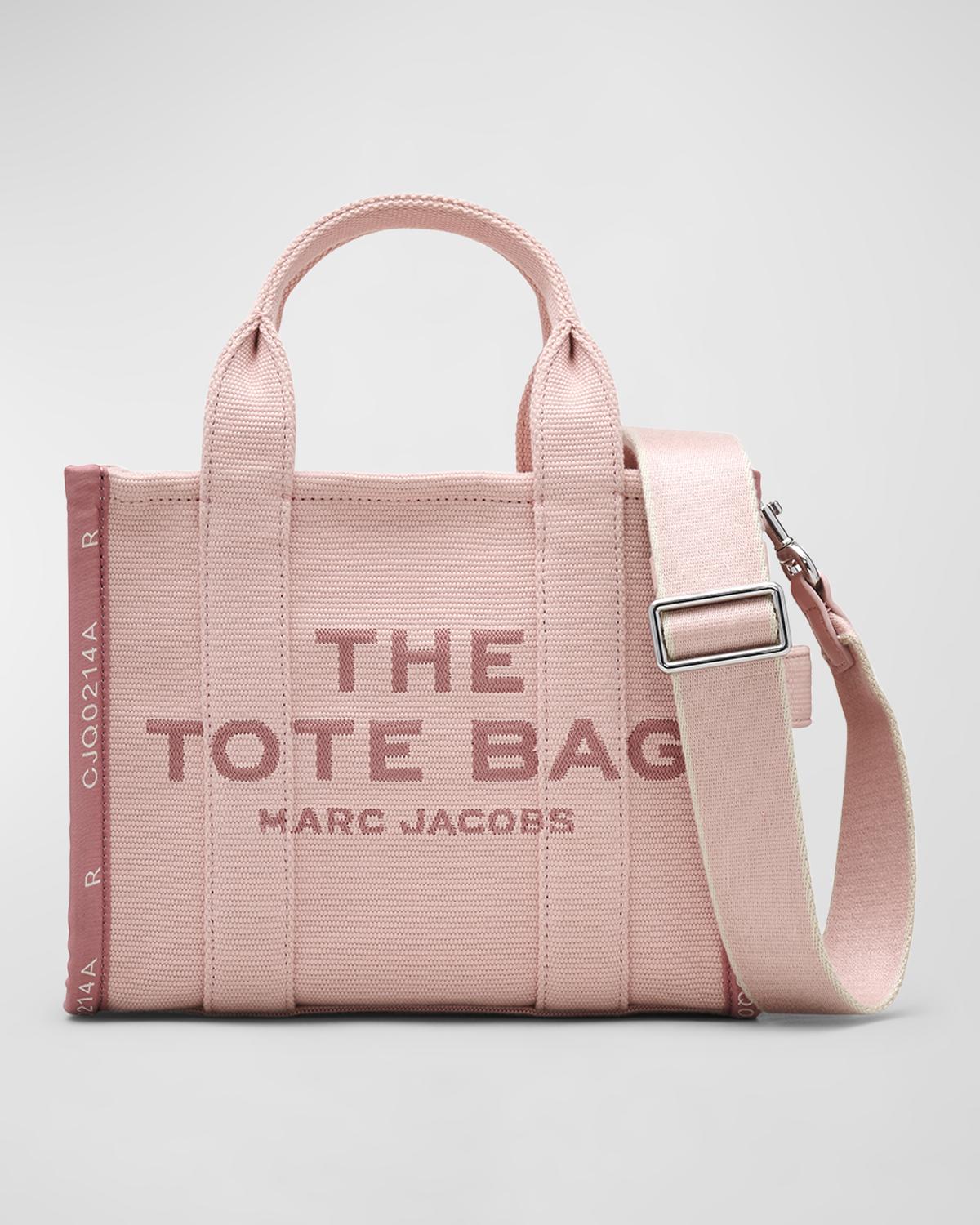 Marc Jacobs src:https://media.neimanmarcus.com/f_auto,q_auto/w_1200,h_1500/01/nm_4144089_100601_m