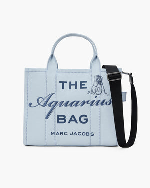 src:https://media.marcjacobs.com/match/product_style_code/2r6htt099h02/nrf/980/sequence/main/